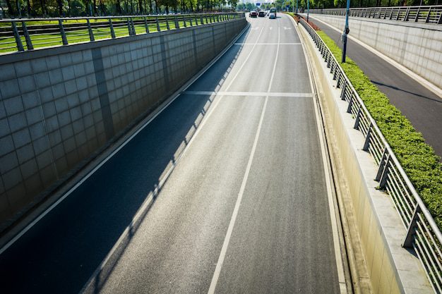 Inovații în siguranța rutieră prin asfalt de performanță